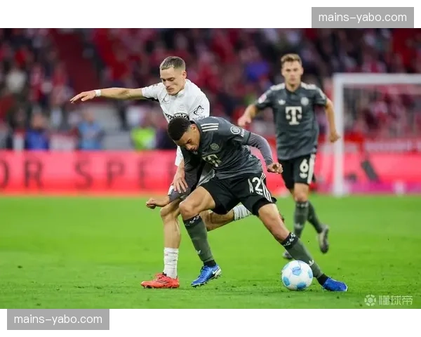 拜仁场均创造5.0次绝佳机会，禁区内触球40.7次联赛最高